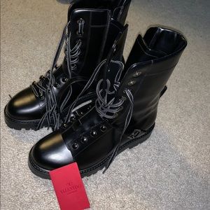 Valentino Garavani Ankle Boots with buckle